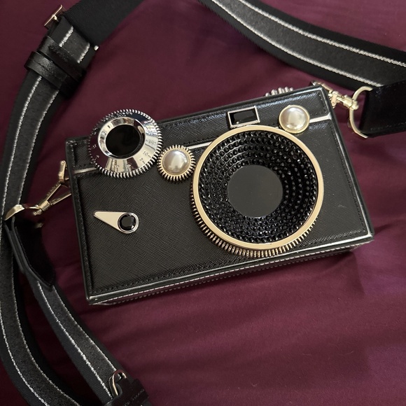 Kate Spade Clic 3d Camera Bag Rhinestone- See Note! - Picture 1 of 6